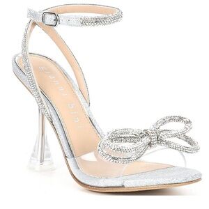 Gianni Bini silver bow heel